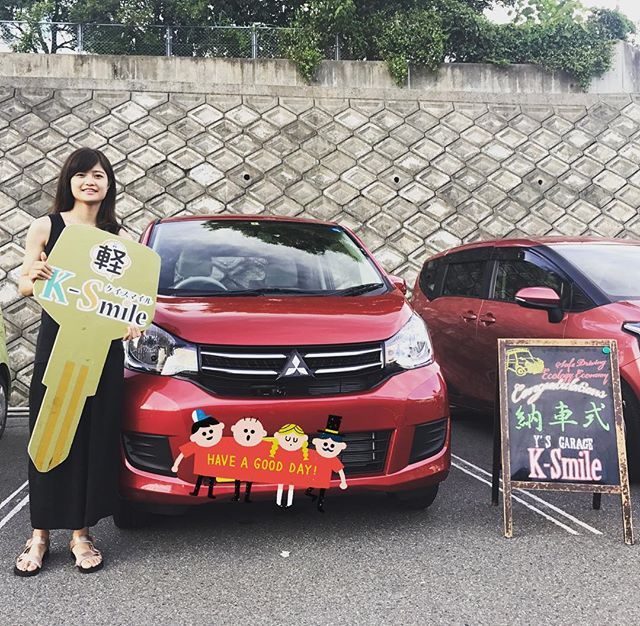 【納車式】
S様、納車おめでとうございます✨
今大人気のeKワゴンです?‼️
かっこいい赤??見るたび元気がでますね?✨
納車式へのご参加誠にありがとうございました?‼️
・