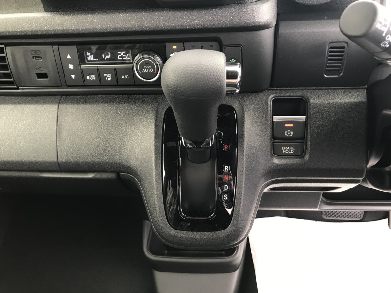ホンダ N BOX 13枚目