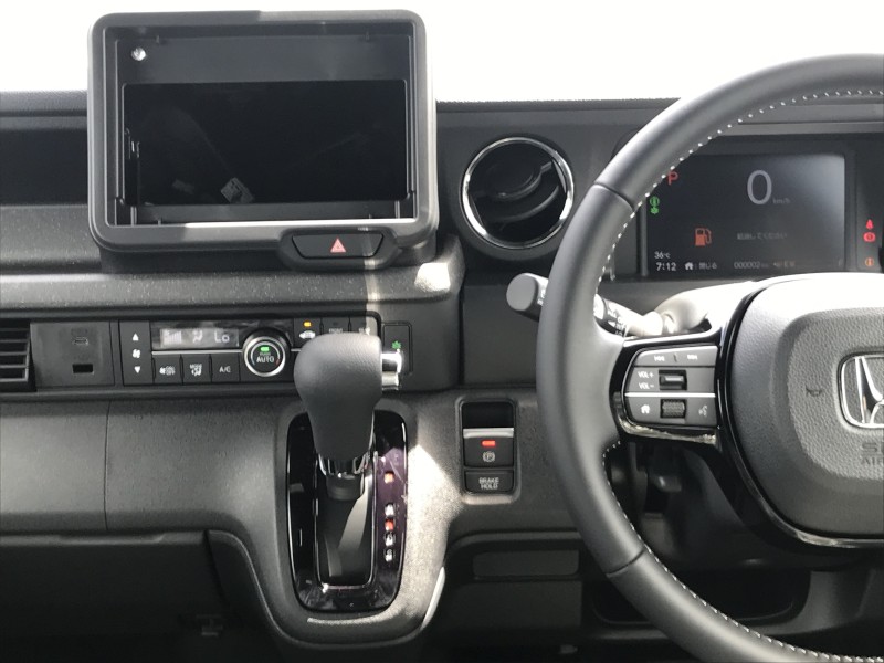 ホンダ N BOX 13枚目