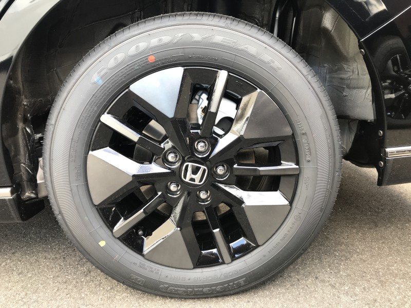 ホンダ ステップワゴンスパーダ 9枚目