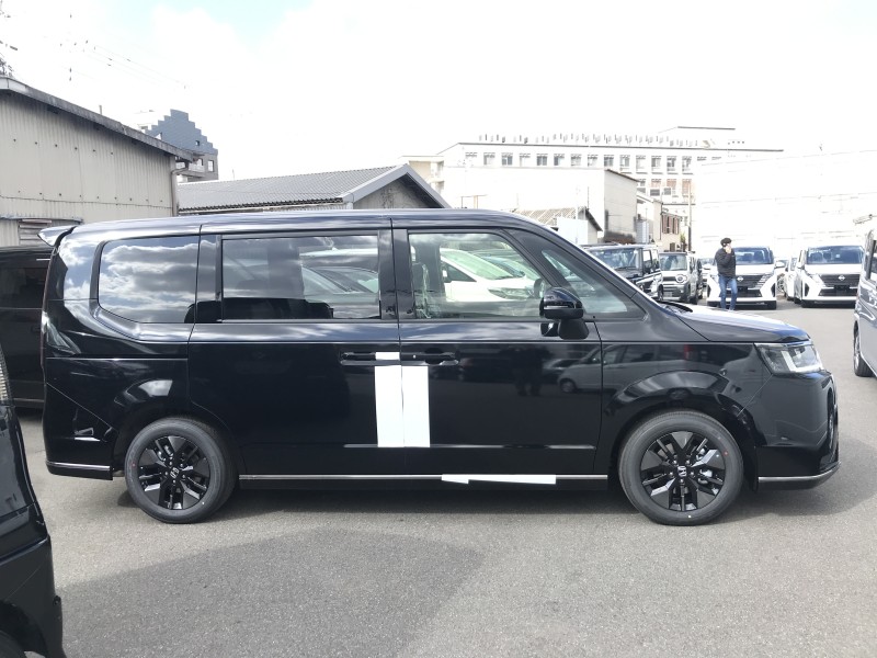 ホンダ ステップワゴンスパーダ 3枚目
