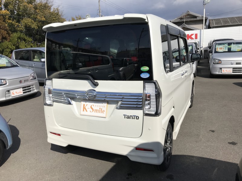 ダイハツ タント 4枚目