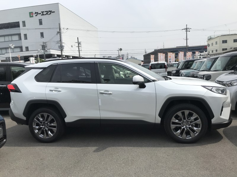 トヨタ RAV4 3枚目