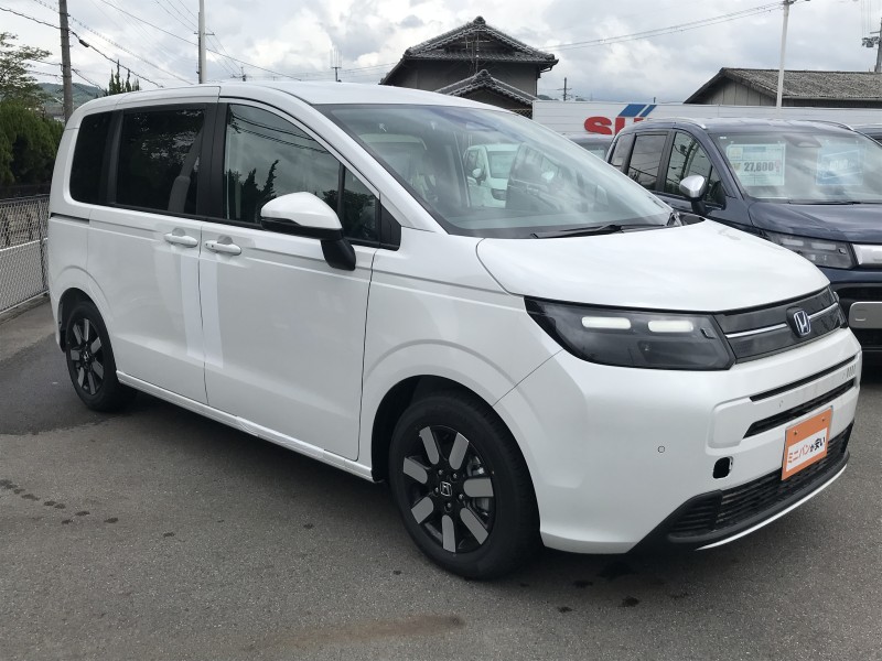 ホンダ フリード 2枚目