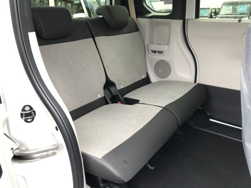 ホンダ N BOX 12枚目