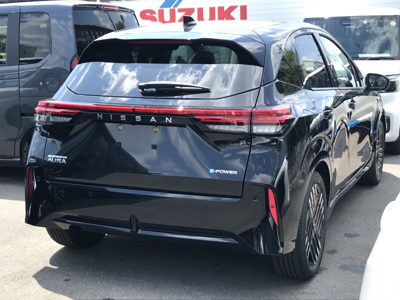ニッサン ノートオーラ 4枚目