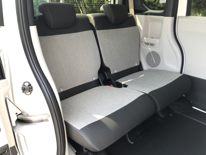 ホンダ N BOX 11枚目