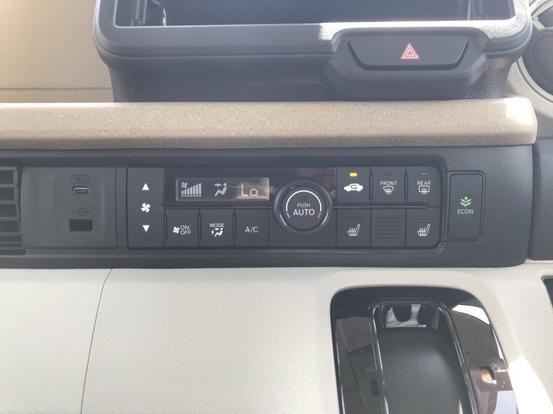 ホンダ N BOX 12枚目
