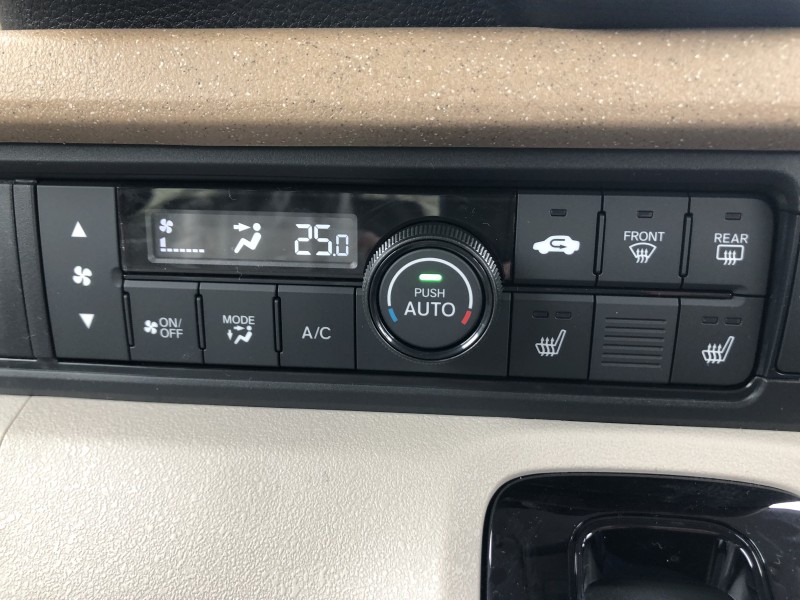 ホンダ N BOX 11枚目