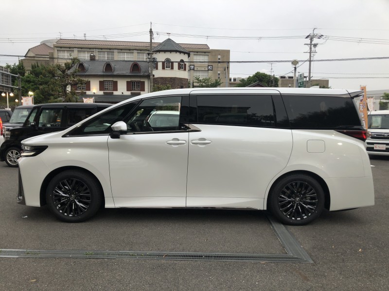 トヨタ ヴェルファイア 8枚目