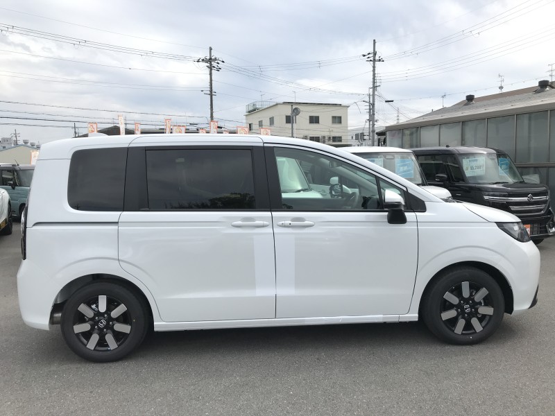 ホンダ フリード 3枚目