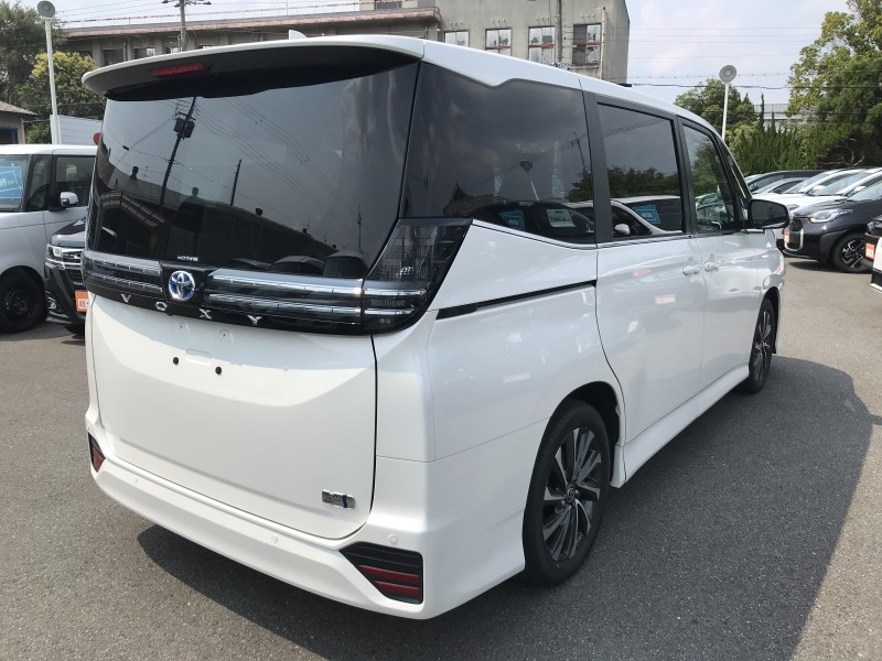 トヨタ ヴォクシー 4枚目