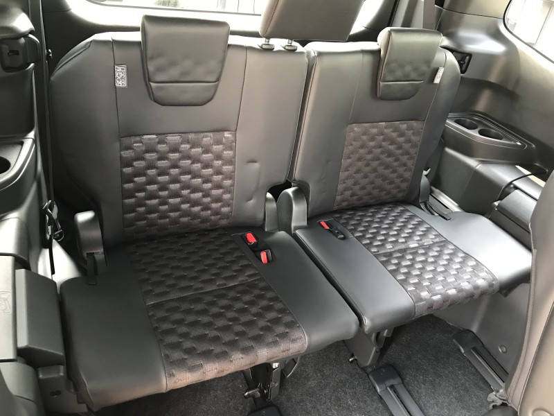 トヨタ ヴォクシー 13枚目