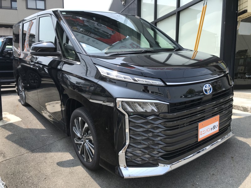 トヨタ ヴォクシー 2枚目