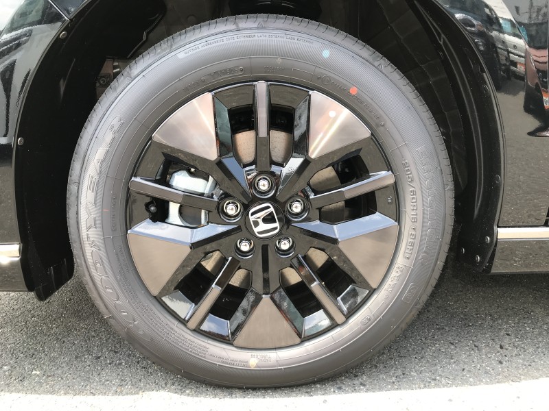 ホンダ ステップワゴンスパーダ 11枚目