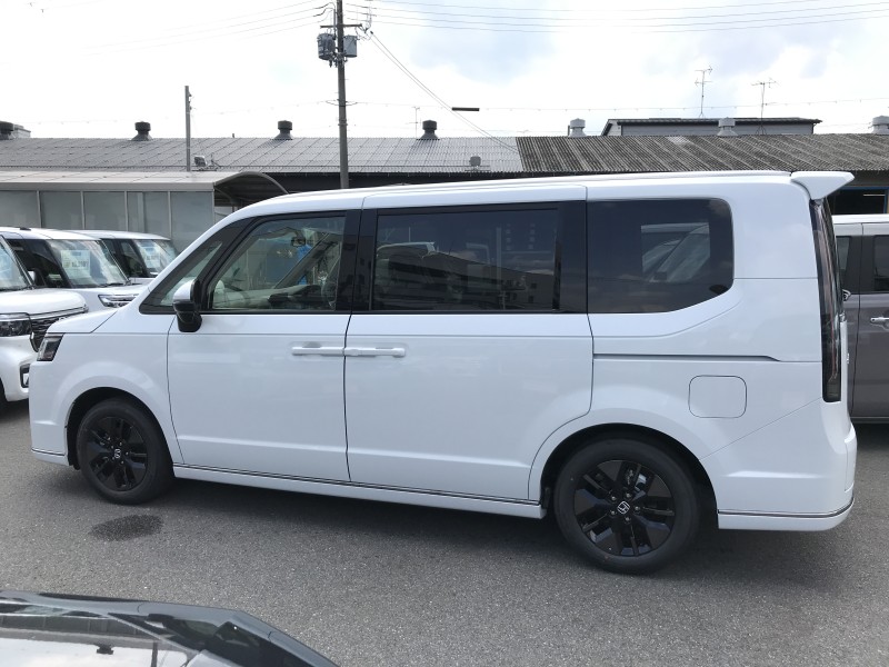 ホンダ ステップワゴンスパーダ 10枚目