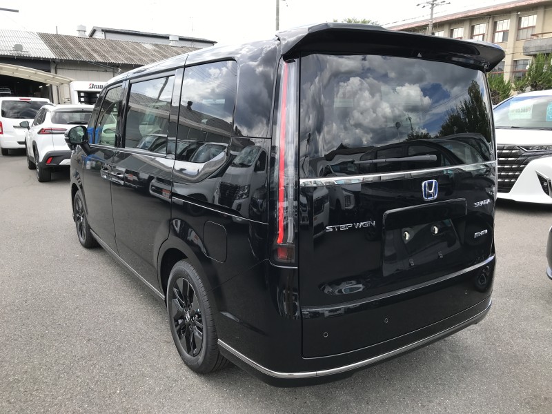 ホンダ ステップワゴンスパーダ 9枚目