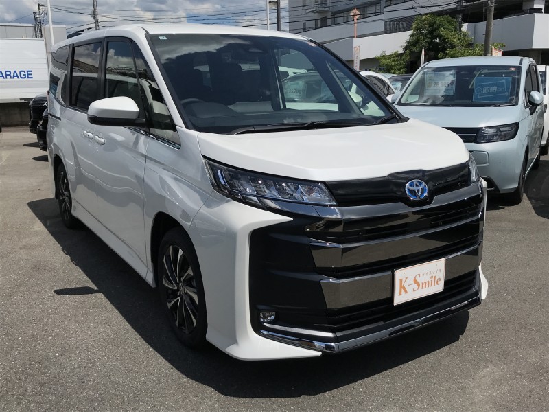トヨタ ノア 2枚目