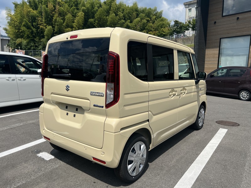 スズキ スペーシア 4枚目