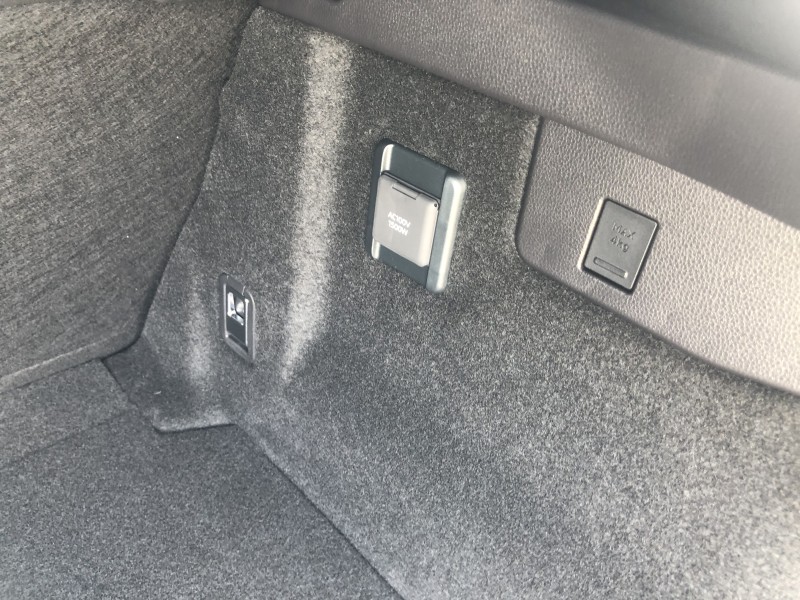 トヨタ クラウンスポーツ 10枚目