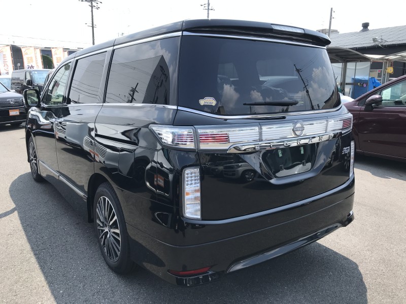 ニッサン エルグランド 9枚目