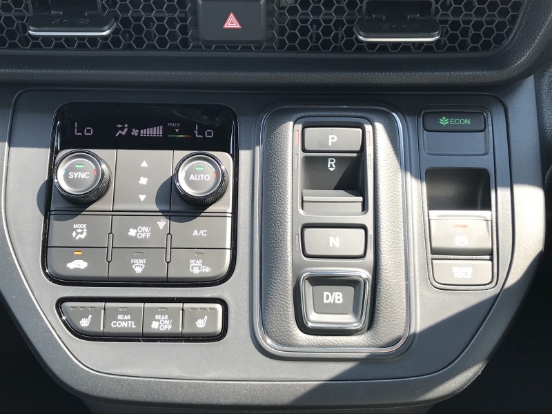 ホンダ ステップワゴンスパーダ 16枚目