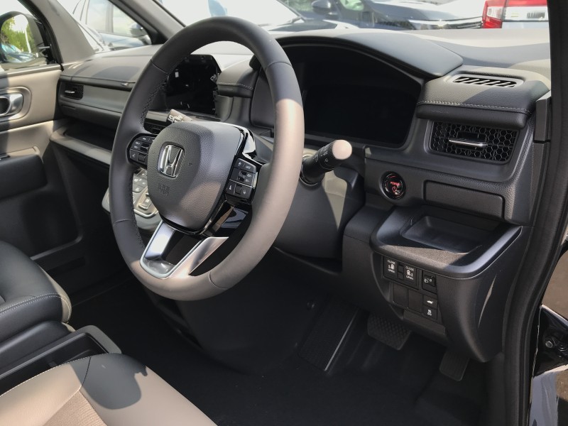 ホンダ ステップワゴンスパーダ 17枚目