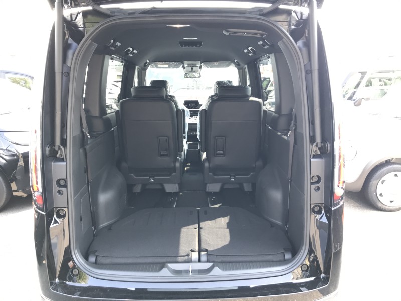 ホンダ ステップワゴンスパーダ 7枚目