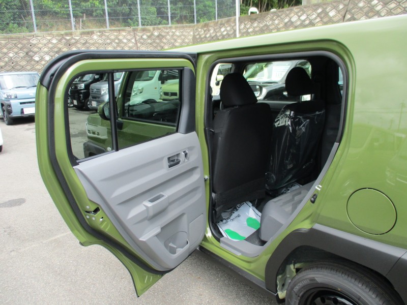 ダイハツ タフト 4枚目