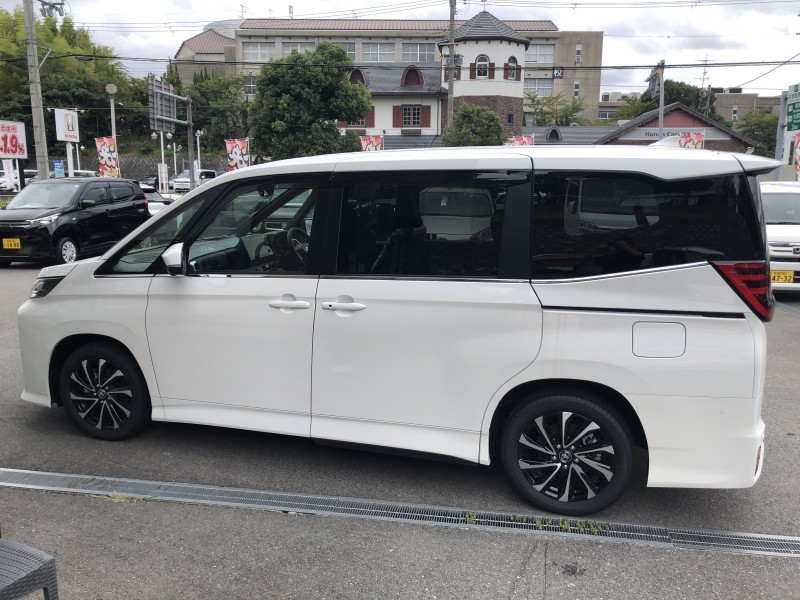 トヨタ ノア 7枚目