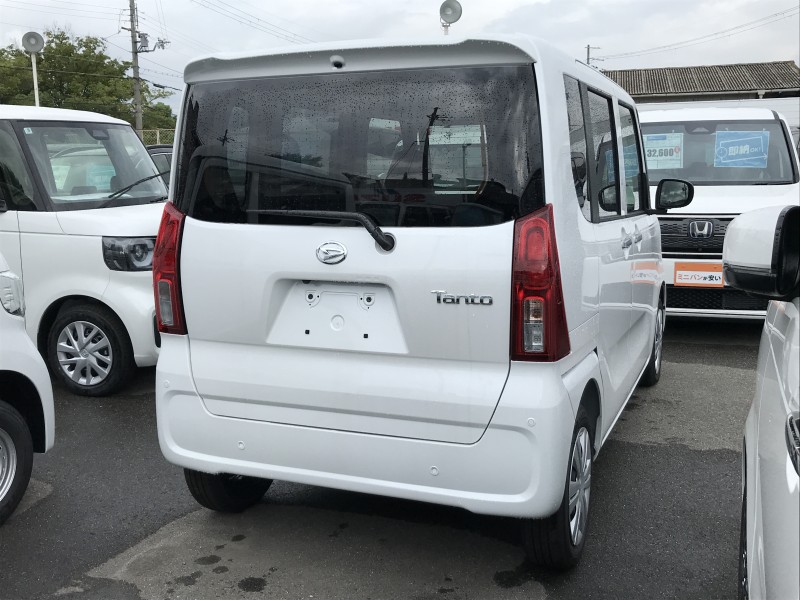 ダイハツ タント 4枚目