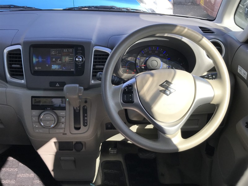 スズキ スペーシア 14枚目