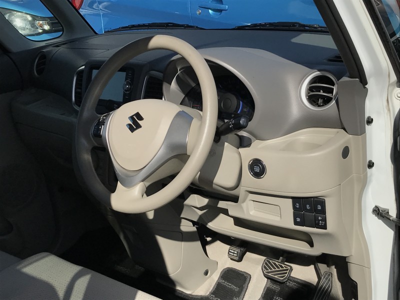 スズキ スペーシア 16枚目