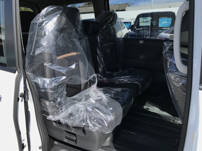 ニッサン セレナ 9枚目