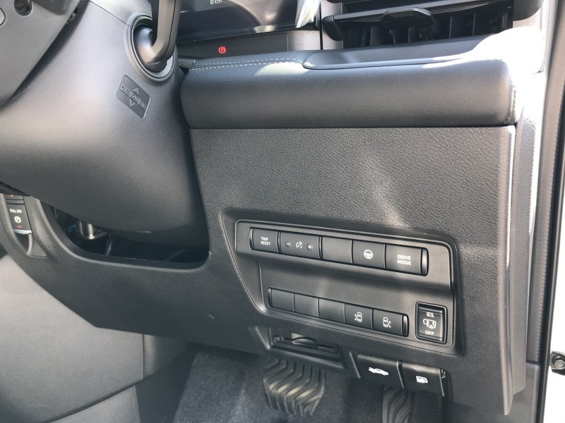 ニッサン セレナ 15枚目