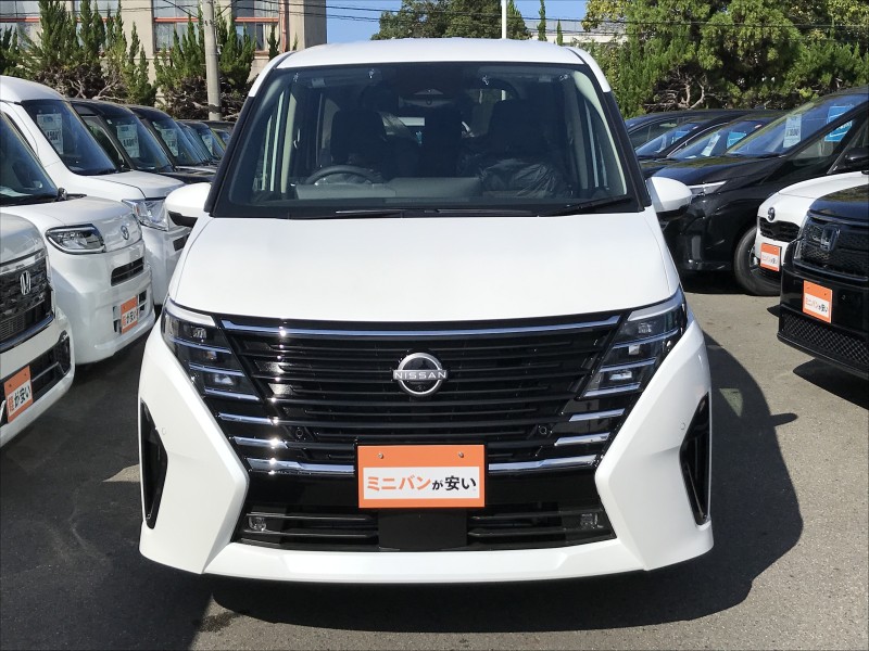 ニッサン セレナ 1枚目