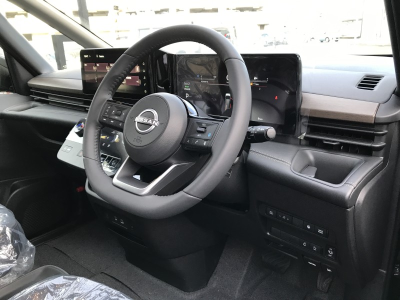 ニッサン セレナ 16枚目