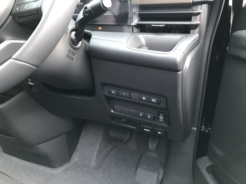 ニッサン セレナ 17枚目