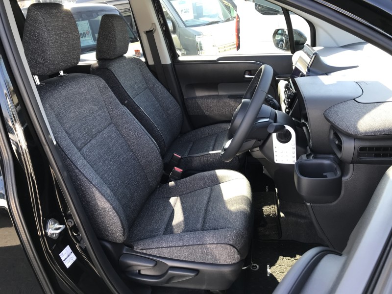 トヨタ シエンタ 11枚目