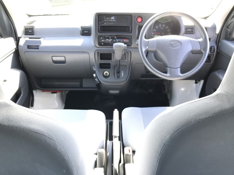 ダイハツ ハイゼット 13枚目