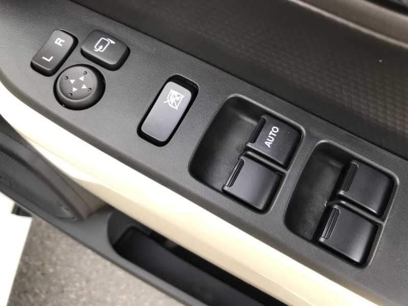 スズキ クロスビー 17枚目