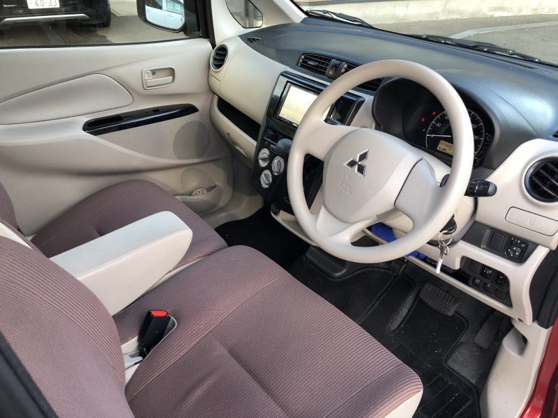 三菱 eKワゴン 11枚目