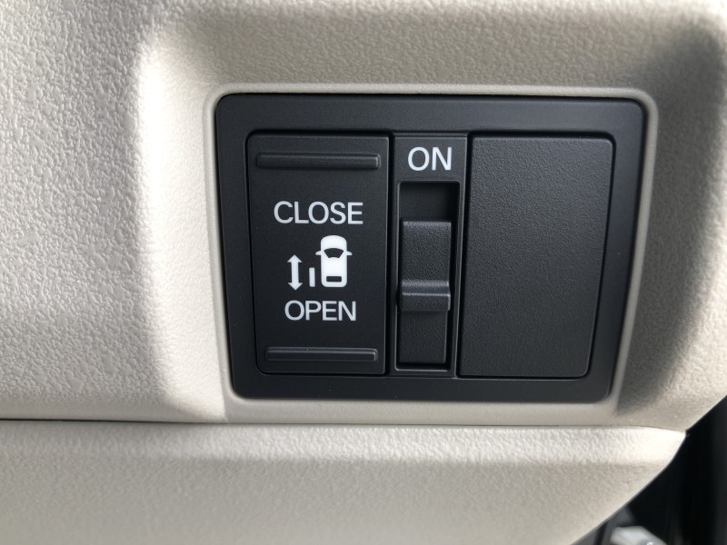 ホンダ N BOX 18枚目