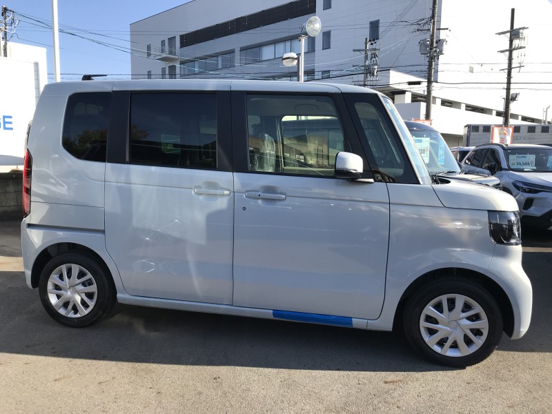 ホンダ N BOX 3枚目