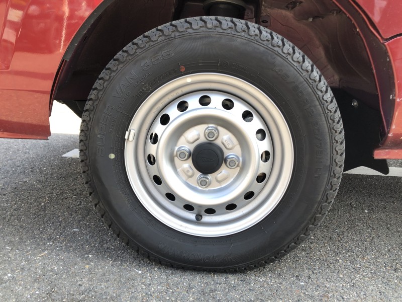 ダイハツ ハイゼット 4枚目