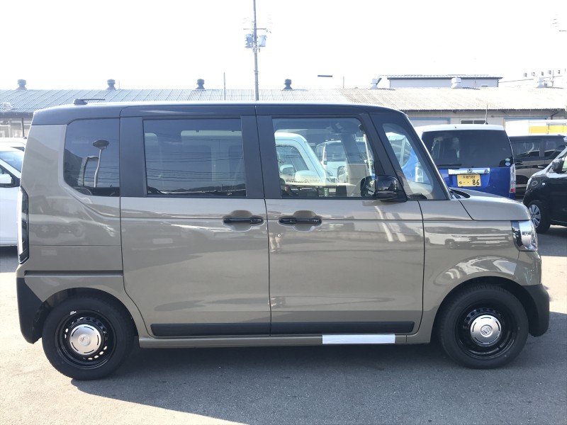 ホンダ N BOX 3枚目