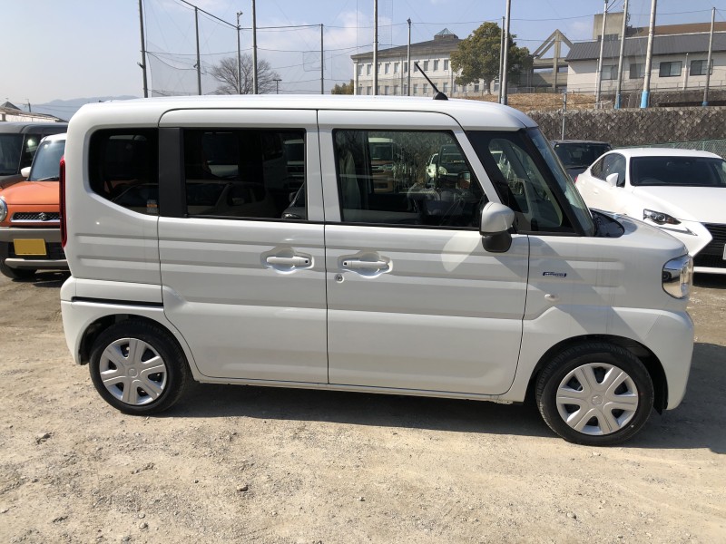 スズキ スペーシア 3枚目