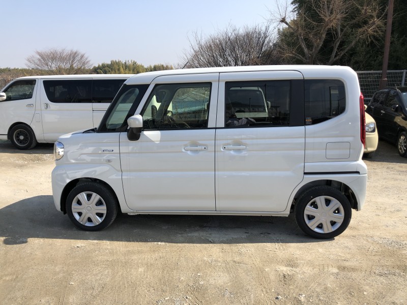 スズキ スペーシア 7枚目