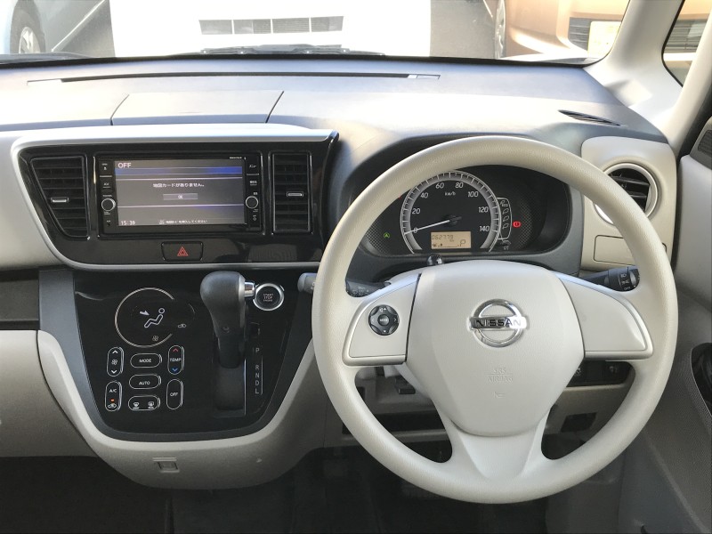 ニッサン デイズルークス 15枚目