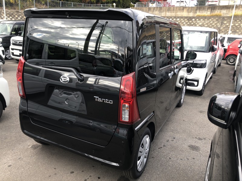 ダイハツ タント 4枚目